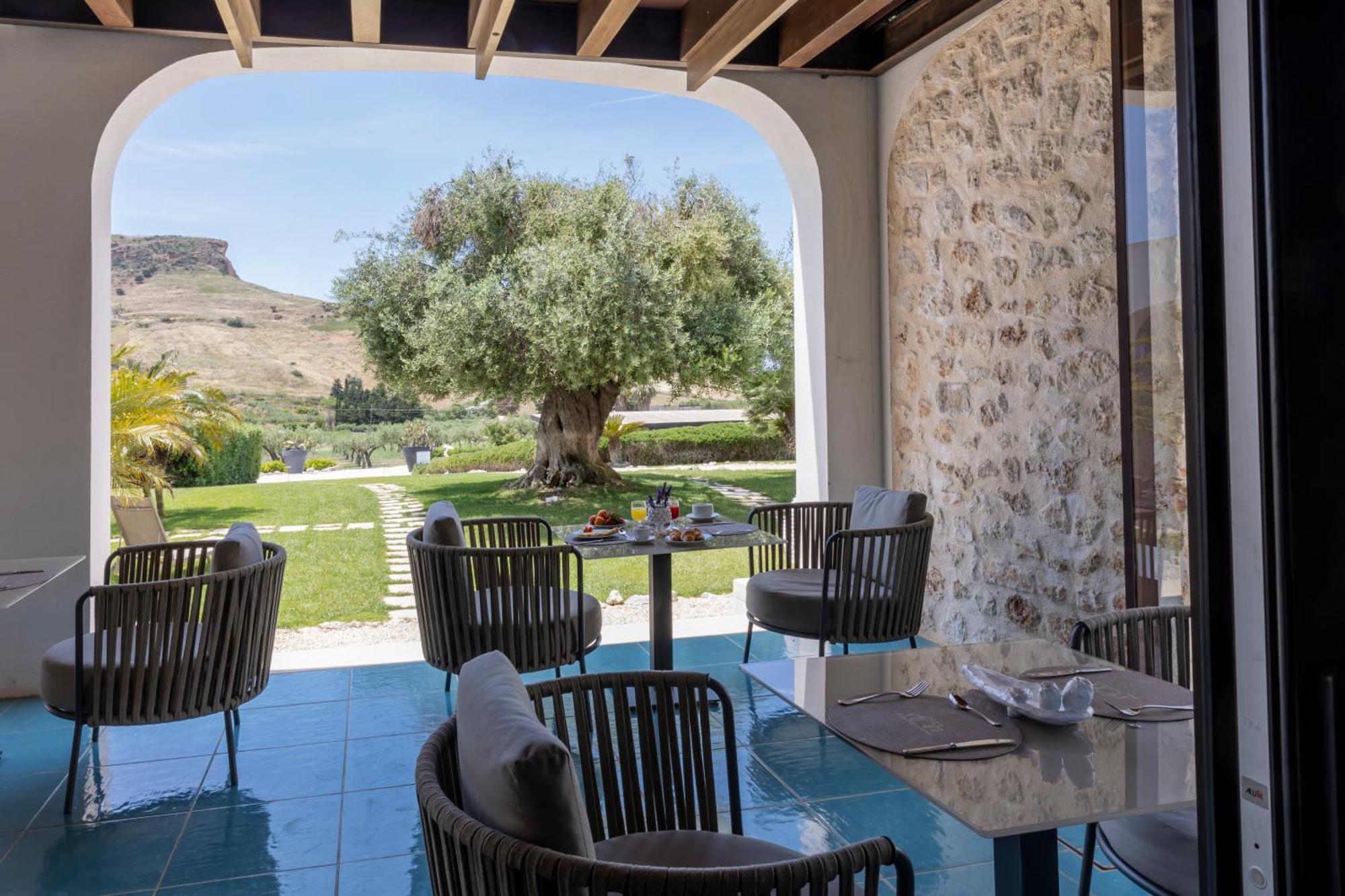 Borgo Giallonardo Wine Relais Realmonte Exterior foto